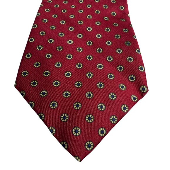 DAKS London New York 100% Silk Tie – Red Micro Medallion Print – EUC - Picture 2 of 5